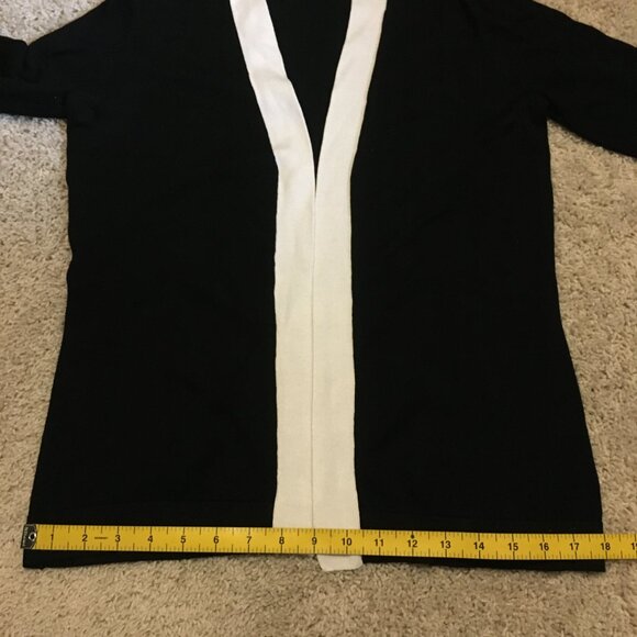 Black and White Trim Contemporary Open Cardigan - Picture 11 of 13